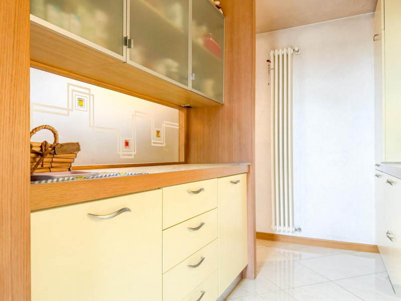 (Per INFO Cristina 3389226442) Ad ALBIGNASEGO, nel quartiere residenziale di San Tommaso, in un c...