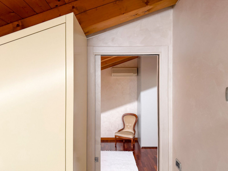 (Per INFO Cristina 3389226442) Ad ALBIGNASEGO, nel quartiere residenziale di San Tommaso, in un c...