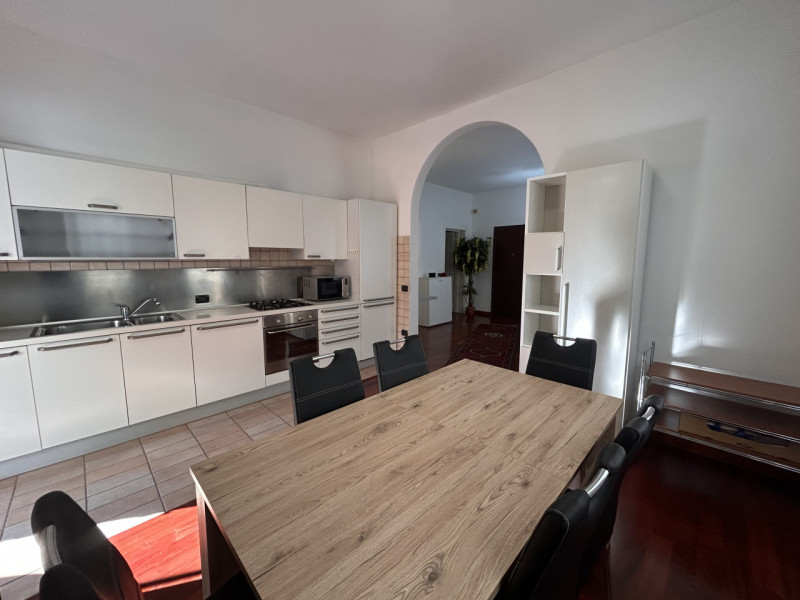 Padova zona Portello in contesto tranquillo Nicoletta Dardilli di Ad Casa Padova propone in vendi...