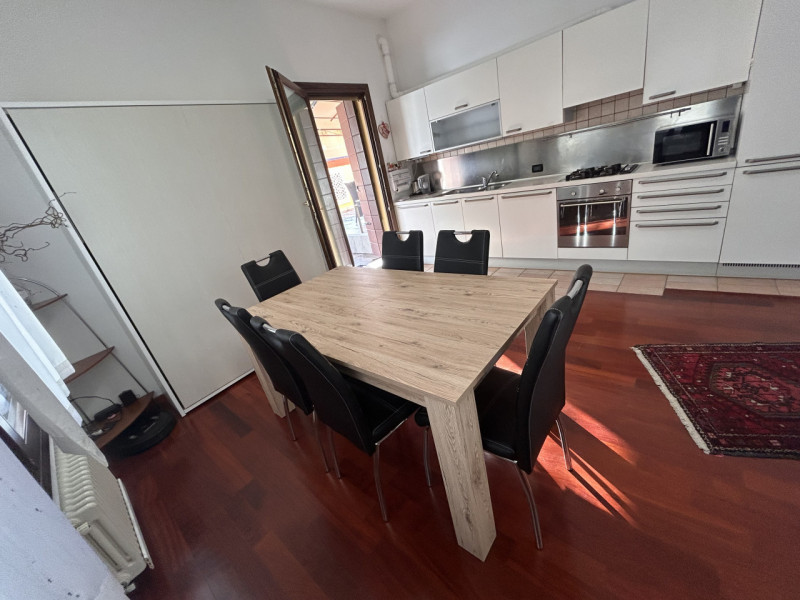 Padova zona Portello in contesto tranquillo Nicoletta Dardilli di Ad Casa Padova propone in vendi...