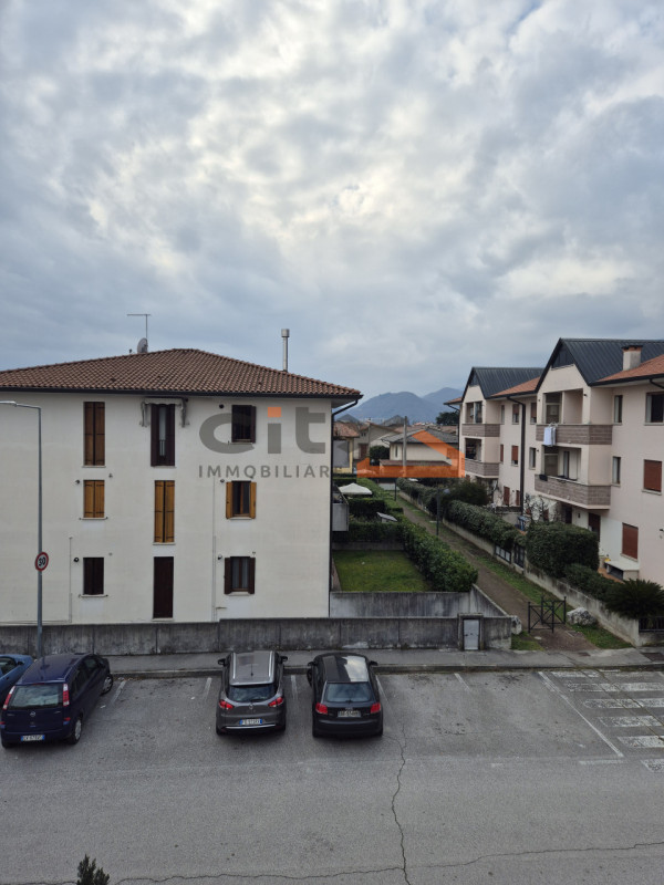 Romano d'Ezzelino - In una palazzina composta da sole 3 unità abitative, proponiamo in vendita AP...