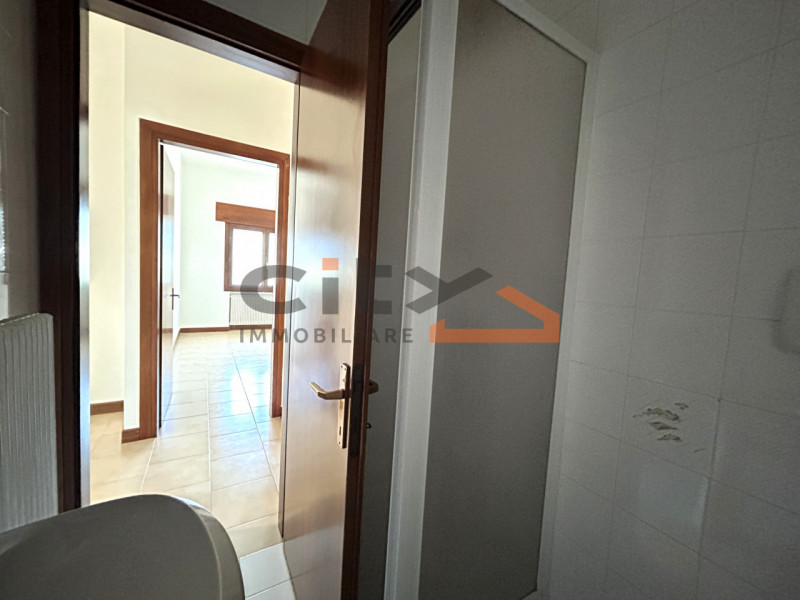 Romano d'Ezzelino - In una palazzina composta da sole 3 unità abitative, proponiamo in vendita AP...