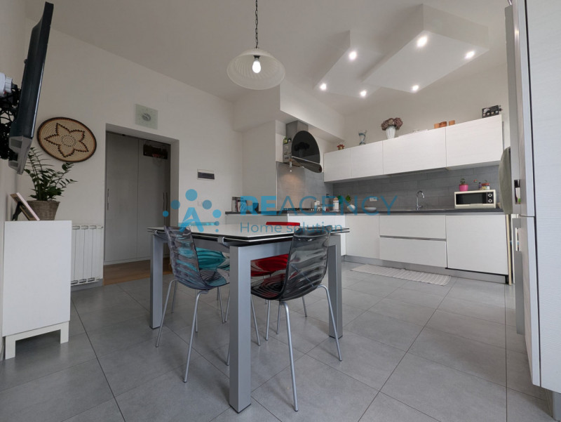 SIGNA 

Stai cercando un bicamere in ottime condizioni completamente arredato?
Prezzo €trattativa...