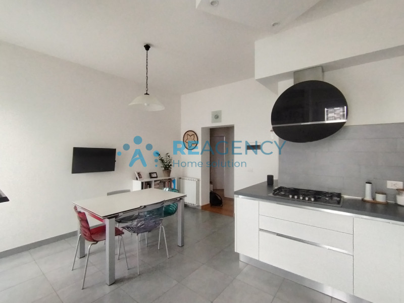 SIGNA 

Stai cercando un bicamere in ottime condizioni completamente arredato?
Prezzo €trattativa...