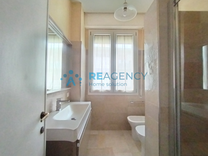 SIGNA 

Stai cercando un bicamere in ottime condizioni completamente arredato?
Prezzo €trattativa...