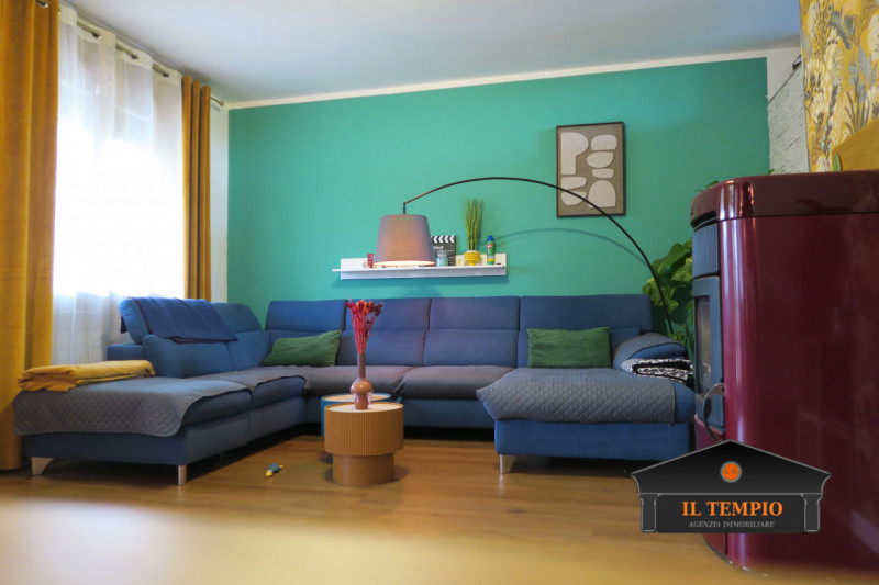 Villetta a schiera con Fotovoltaico 6,3 kW giardino e garage.

In quartiere tranquillo e ben abit...