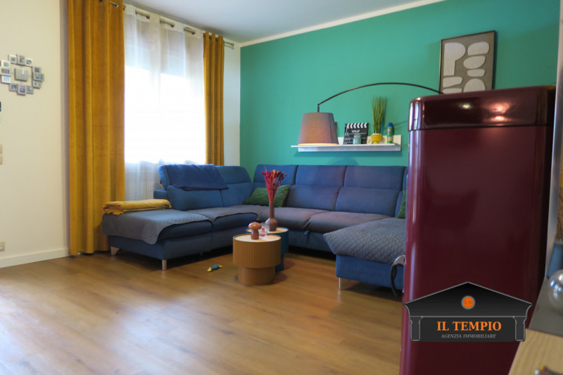 Villetta a schiera con Fotovoltaico 6,3 kW giardino e garage.

In quartiere tranquillo e ben abit...