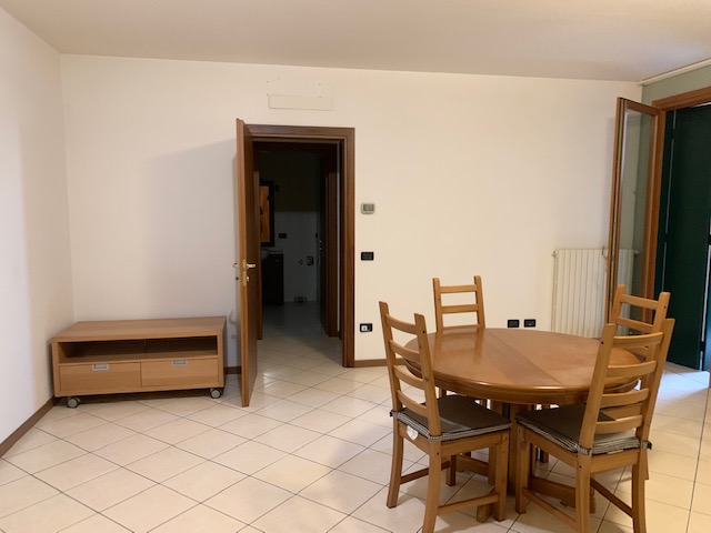 FOSSONA DI CERVARESE S. C. (PD) Mini appartamento arredato, ottimo investimento , al piano 1° , d...