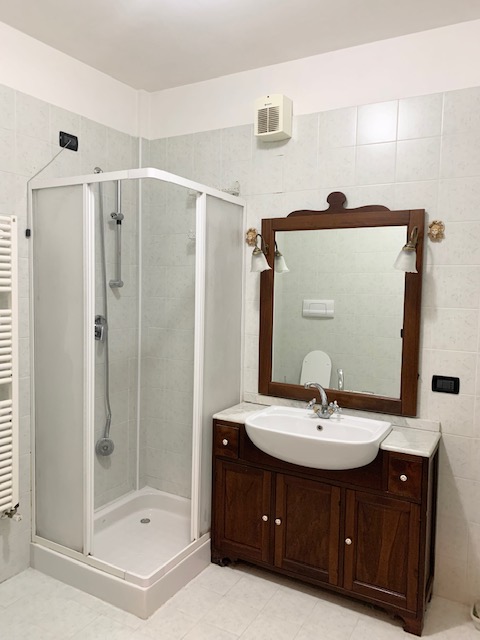 FOSSONA DI CERVARESE S. C. (PD) Mini appartamento arredato, ottimo investimento , al piano 1° , d...