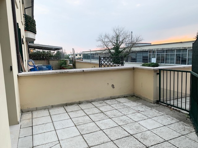 FOSSONA DI CERVARESE S. C. (PD) Mini appartamento arredato, ottimo investimento , al piano 1° , d...