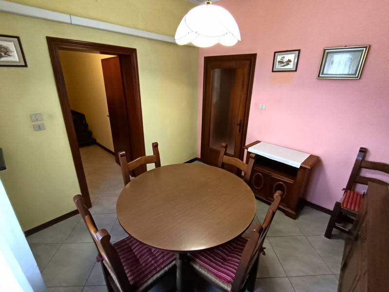 Rif. SAPS175 
Proponiamo in esclusiva una casa singola a Sant’Angelo di Piove di Sacco.
Questa so...