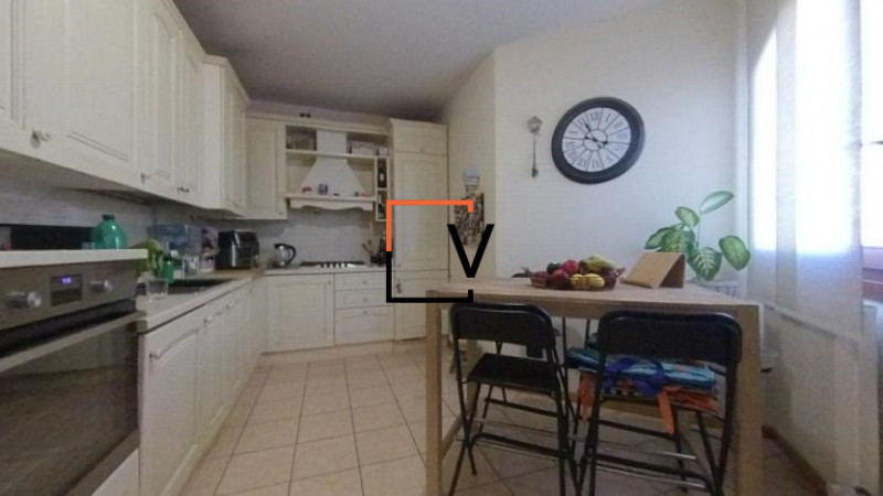 V402 - Proponiamo in vendita esclusiva appartamento duplex di circa 140mq calpestabili completame...