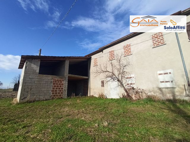 CAGNOLA DI CARTURA: In pieno contesto di campagna, estremamente tranquillo e rilassante, ideale p...