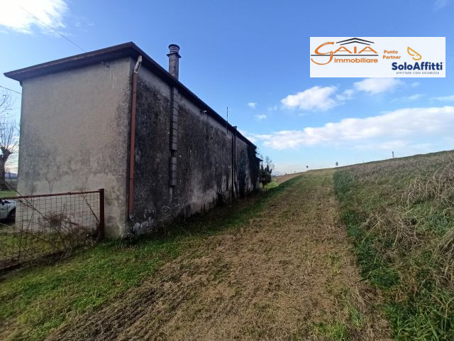 CAGNOLA DI CARTURA: In pieno contesto di campagna, estremamente tranquillo e rilassante, ideale p...