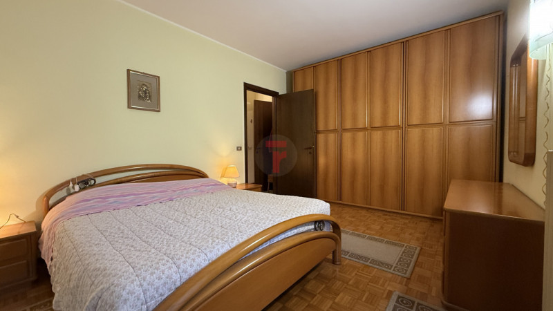 CADONEGHE - loc.Bragni - appartamento quadrilocale situato nel cuore della tranquilla zona di Bra...