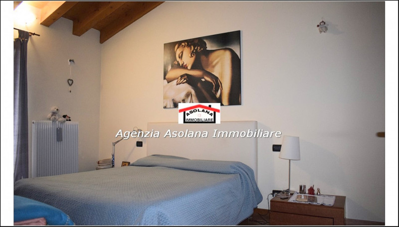 Vendesi appartamento 2 camere su palazzina a poche unità abitative. L’immobile si trova in zona r...