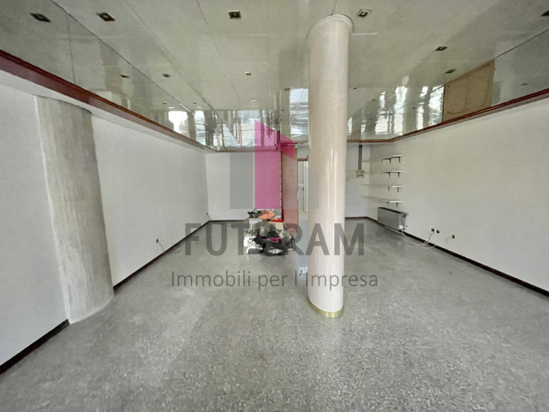 VICENZA -12FIL- PER INFO - 0444/310220

Se stai cercando un'opportunità unica per avviare o trasf...