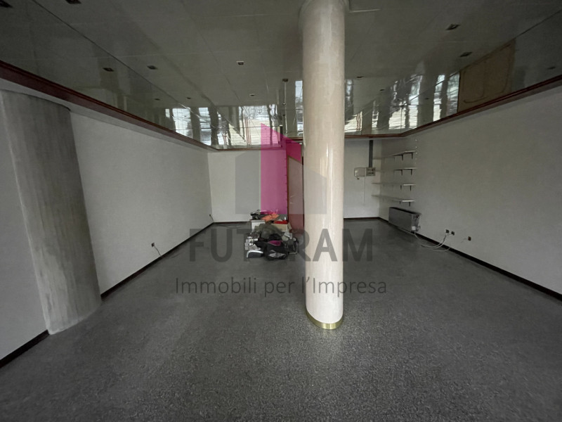 VICENZA -12FIL- PER INFO - 0444/310220

Se stai cercando un'opportunità unica per avviare o trasf...