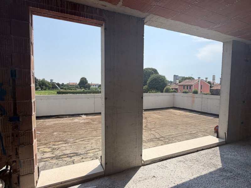 ULTIMA UNITA' DISPONIBILE
Stai cercando una soluzione all'ultimo piano, con un un grande terrazzo...
