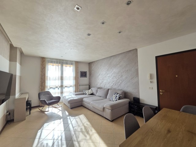 Nel pieno centro di Veggiano, in una posizione strategica e comoda a tutti i principali servizi, ...