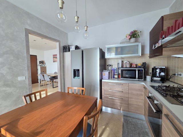 Nel pieno centro di Veggiano, in una posizione strategica e comoda a tutti i principali servizi, ...