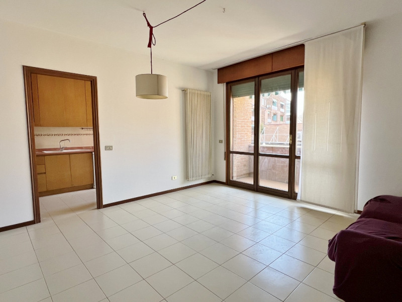 TRICAMERE BISERVIZI VENDESI A RETTORGOLE DI CALDOGNO, COMPLETO DI GARAGE DOPPIO - RIF. 8346
Propo...