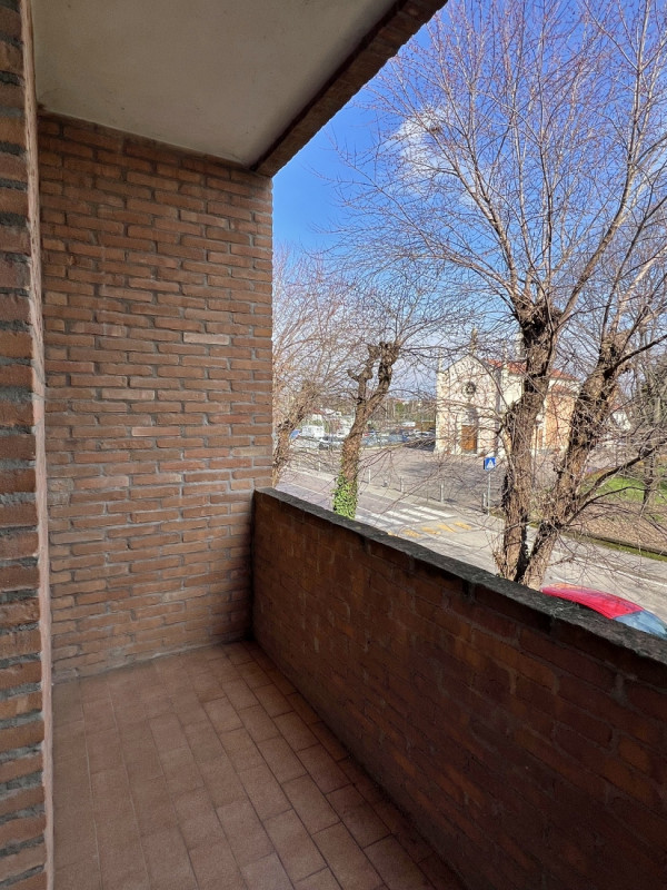 TRICAMERE BISERVIZI VENDESI A RETTORGOLE DI CALDOGNO, COMPLETO DI GARAGE DOPPIO - RIF. 8346
Propo...