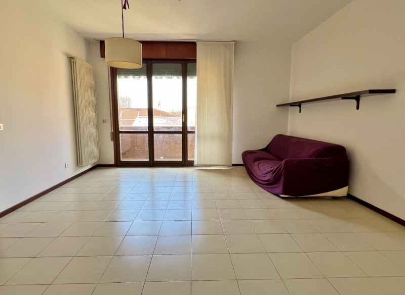 TRICAMERE BISERVIZI VENDESI A RETTORGOLE DI CALDOGNO, COMPLETO DI GARAGE DOPPIO - RIF. 8346
Propo...