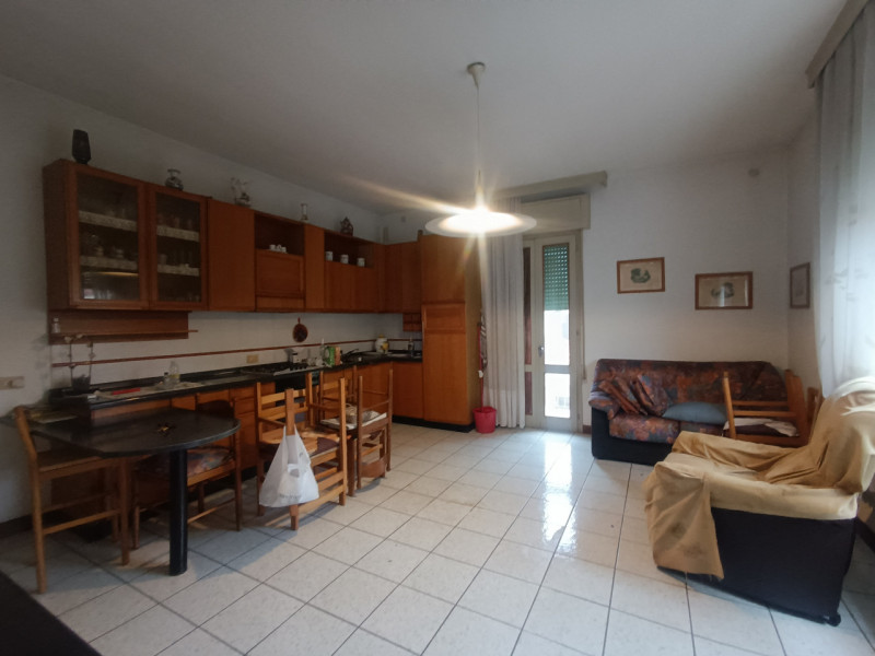 Se stai cercando un appartamento accogliente e ben posizionato, non perdere l'opportunità di scop...