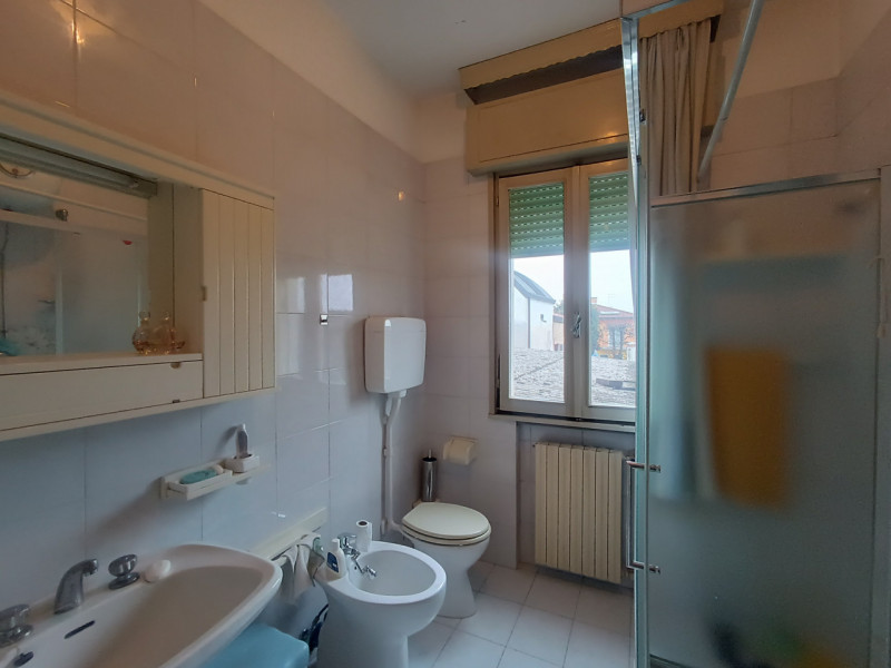 Se stai cercando un appartamento accogliente e ben posizionato, non perdere l'opportunità di scop...