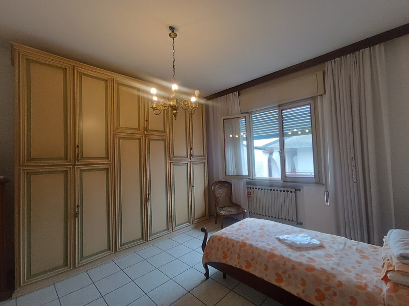 Se stai cercando un appartamento accogliente e ben posizionato, non perdere l'opportunità di scop...