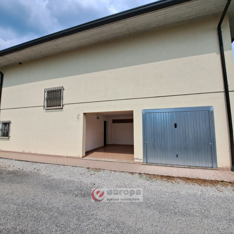 Per info & visite telefonare al delegato Giampaolo n.335 5489 422
VICENZA, posizione interna a vi...