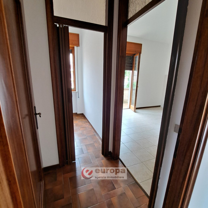 Per info & visite telefonare al delegato Giampaolo n.335 5489 422
VICENZA, posizione interna a vi...