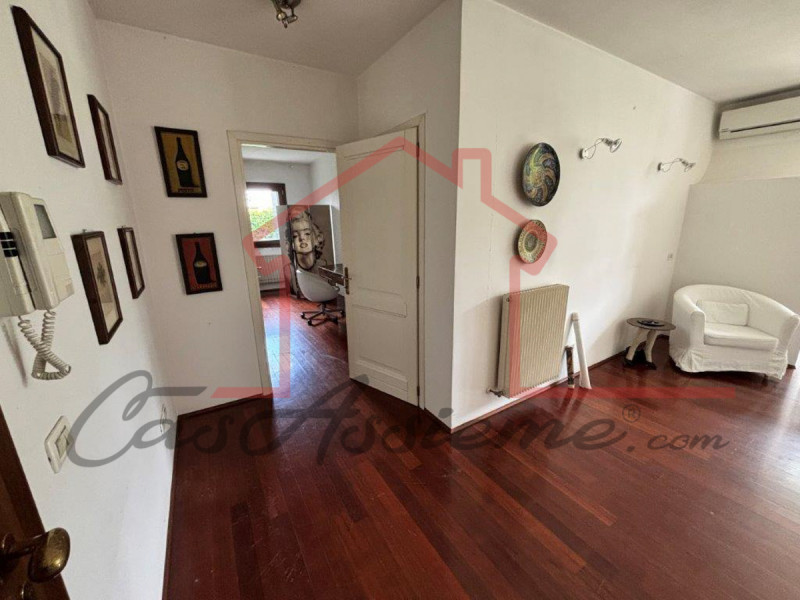 Rif. PE27324
La nostra Agenzia ha selezionato per Voi l'occasione del mese all'asta.

Proponiamo ...