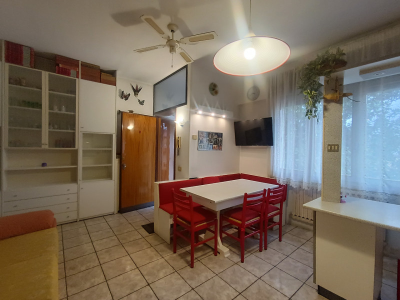 Se stai cercando un appartamento accogliente e ben posizionato, non perdere l'opportunità di scop...