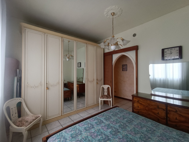 Se stai cercando un appartamento accogliente e ben posizionato, non perdere l'opportunità di scop...