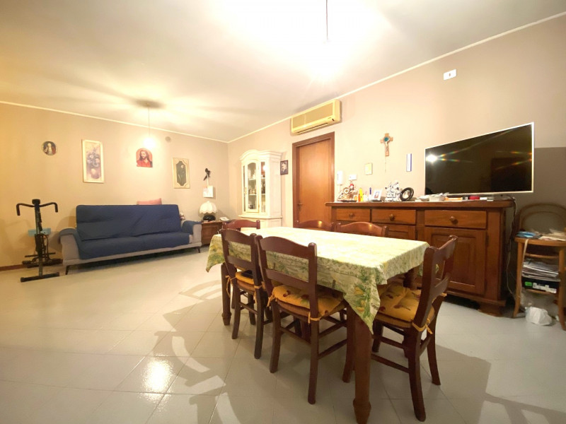 MESTRINO- In posizione strategica e con tutti i servizi comodamente raggiungibili a piedi, propon...