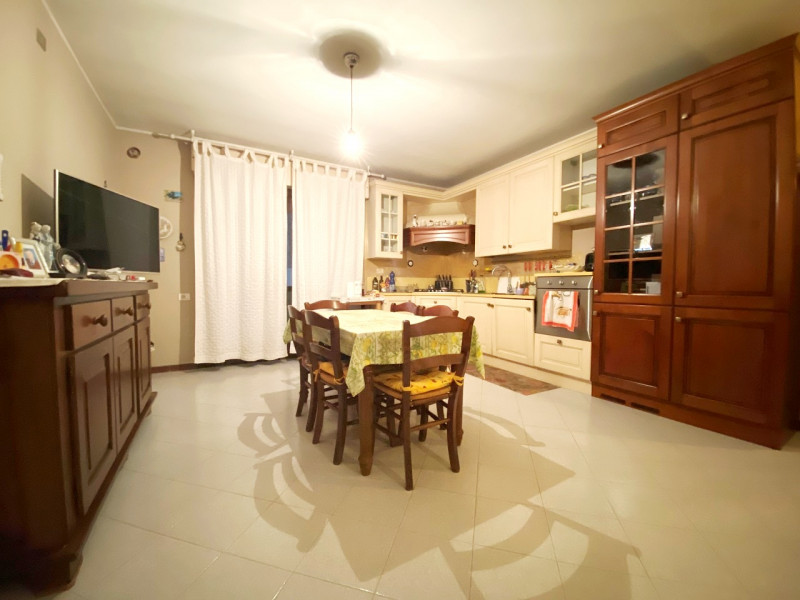 MESTRINO-CENTRO- In posizione strategica e con tutti i servizi comodamente raggiungibili a piedi,...