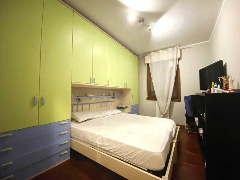 MESTRINO- In posizione strategica e con tutti i servizi comodamente raggiungibili a piedi, propon...