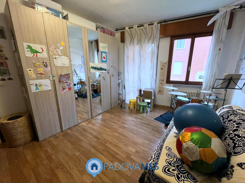 Immobile in esclusiva al Gruppo Padova MLS

In una delle zone più richieste di Padova, precisamen...