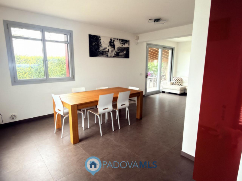 BAGNOLI DI SOPRA: BIFAMILIARE DI PREGIO

Immobile in esclusiva al Gruppo Padova MLS

BAGNOLI DI S...