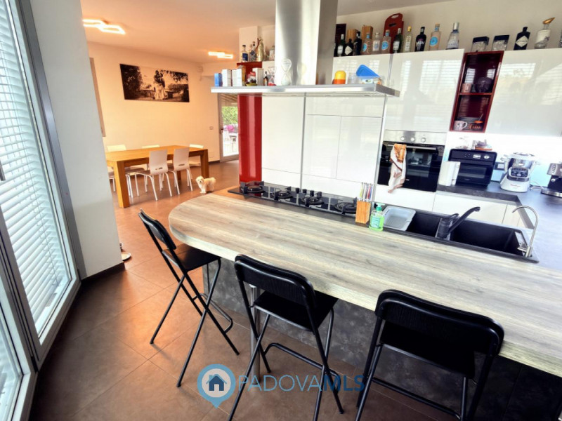 BAGNOLI DI SOPRA: BIFAMILIARE DI PREGIO

Immobile in esclusiva al Gruppo Padova MLS

BAGNOLI DI S...