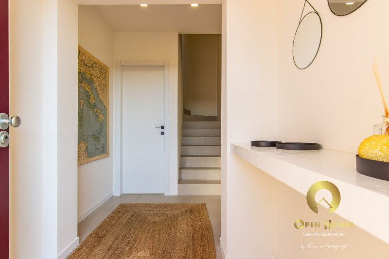 OPEN HOUSE by Franco Savegnago propone in locazione appartamento completamente ristrutturato a nu...