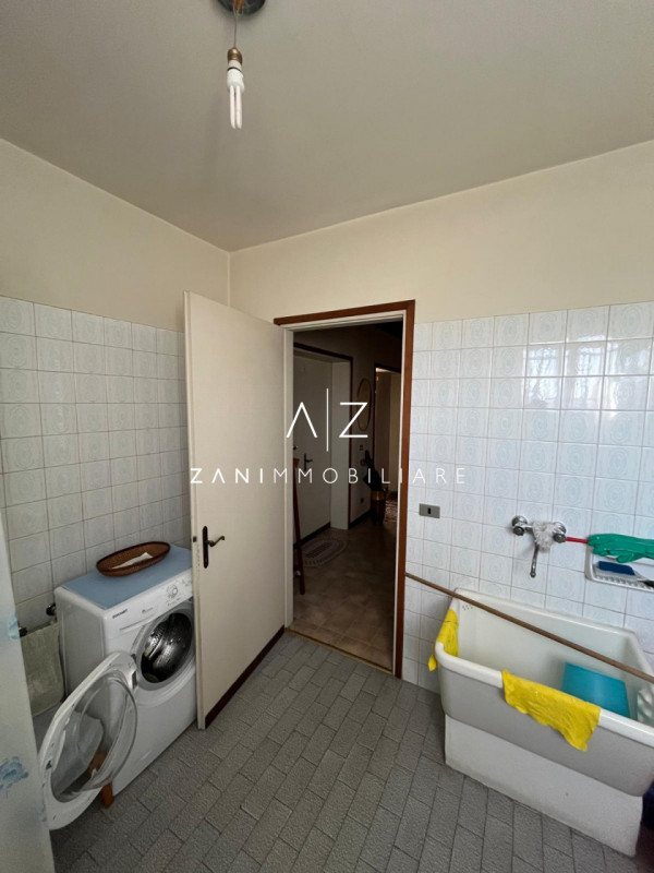 Proponiamo in vendita una splendida casa singola a Castelfranco Veneto, ideale per chi cerca ampi...