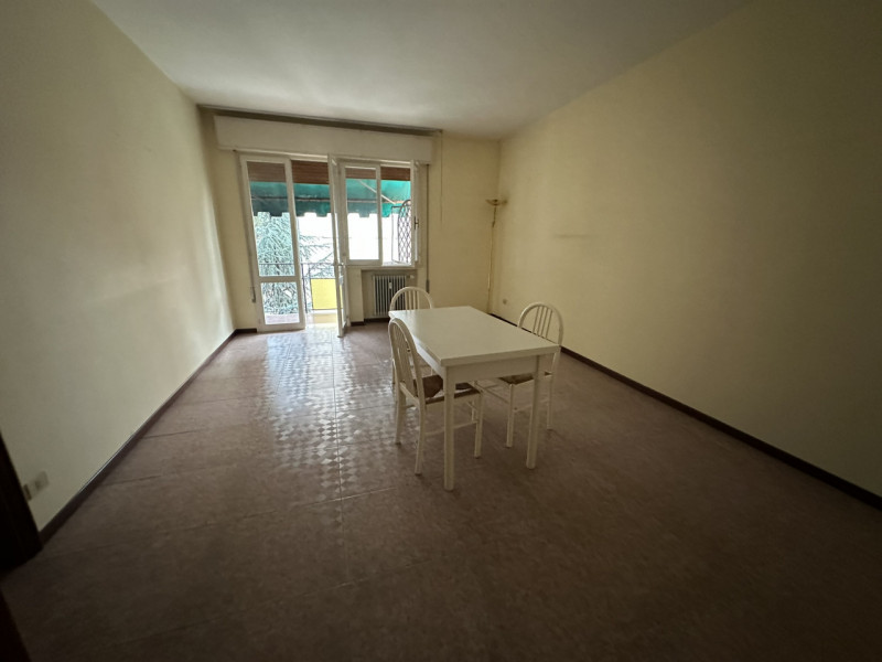 OTTIMO APPARTAMENTO TRICAMENRE ZONA SANTA RITA - VENDESI

Nel quartiere di Santa Rita, comodo a t...