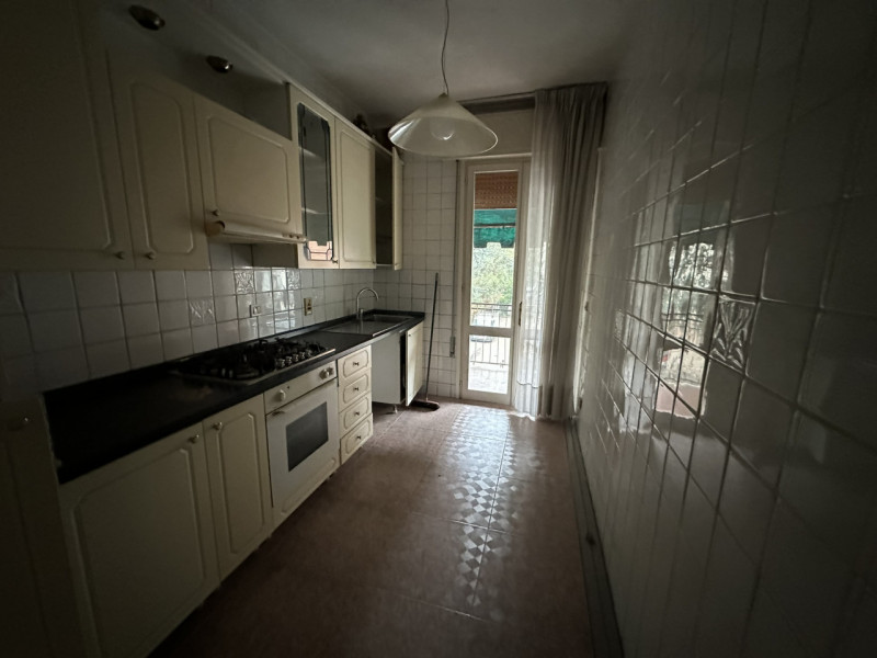 OTTIMO APPARTAMENTO TRICAMENRE ZONA SANTA RITA - VENDESI

Nel quartiere di Santa Rita, comodo a t...