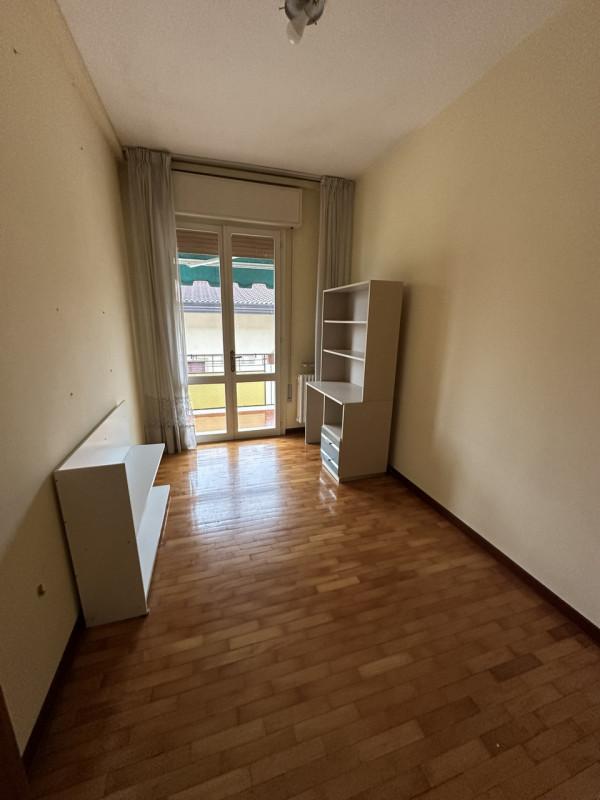 OTTIMO APPARTAMENTO TRICAMENRE ZONA SANTA RITA - VENDESI

Nel quartiere di Santa Rita, comodo a t...