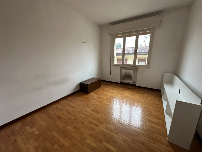 OTTIMO APPARTAMENTO TRICAMENRE ZONA SANTA RITA - VENDESI

Nel quartiere di Santa Rita, comodo a t...