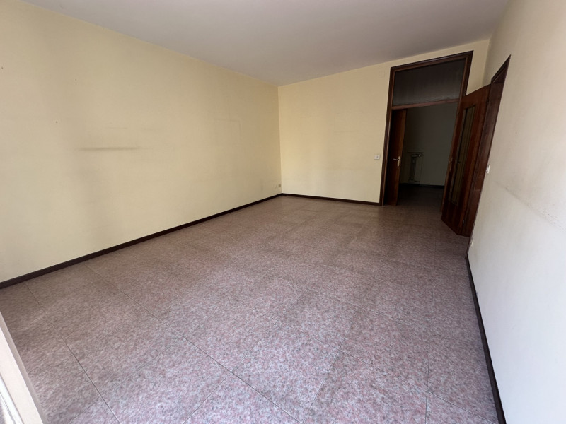 Santa Rita/Pontecorvo eccellente appartamento tricamere vendesi.
A 200 metri da Porta Pontecorvo ...