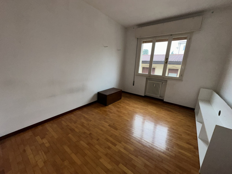 OTTIMO APPARTAMENTO TRICAMENRE ZONA SANTA RITA - VENDESI

Nel quartiere di Santa Rita, comodo a t...